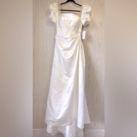 NELLIE – Jadore by Elle Mae Off-White Puff-Sleeve Wedding Dress Size 10 NWT - Picture 3 of 6